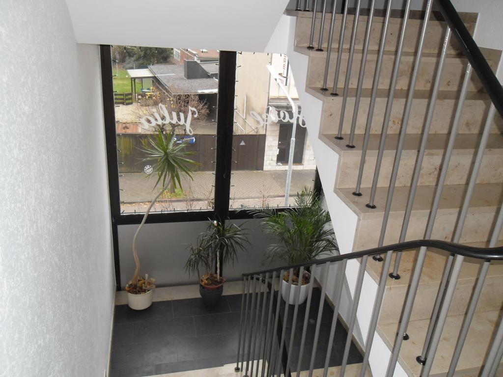 Linnich Hotel Garni Julia מראה חיצוני תמונה