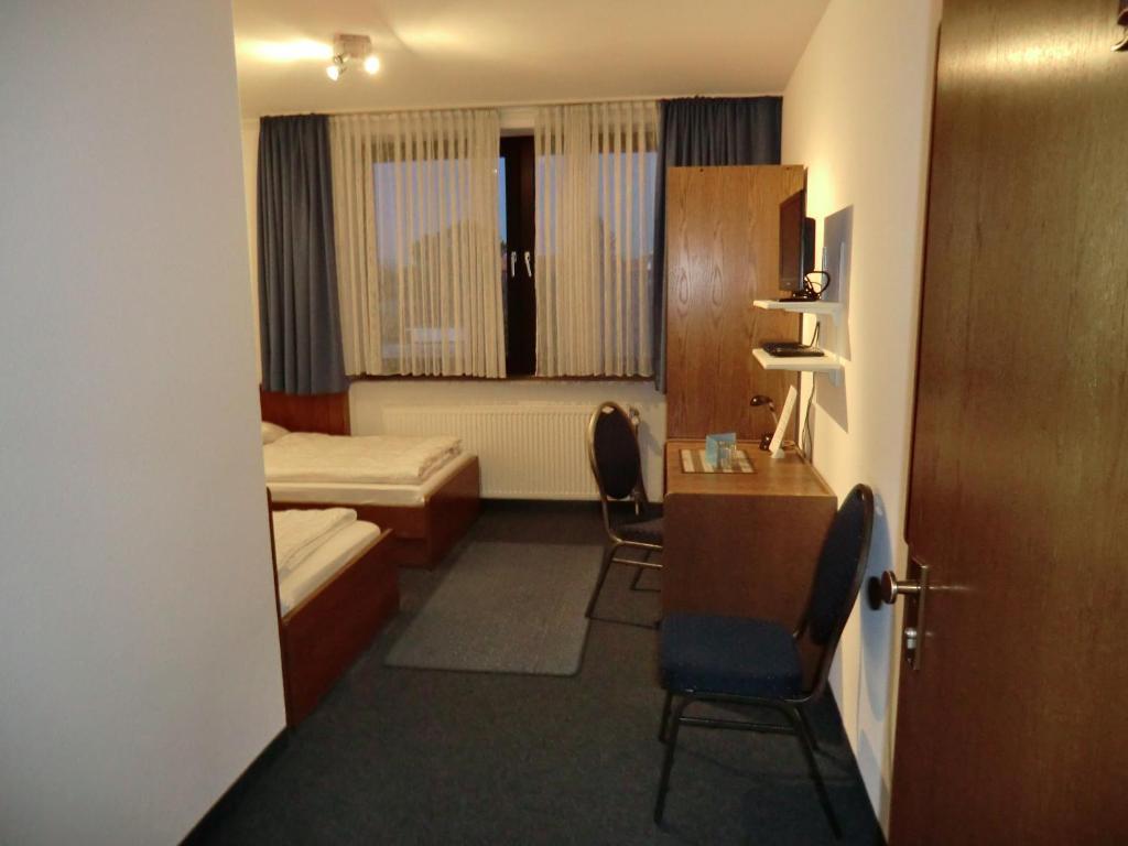 Linnich Hotel Garni Julia חדר תמונה